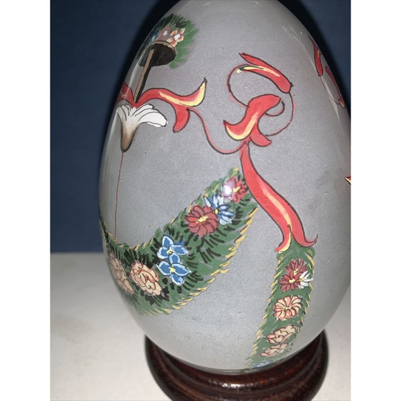 Vintage Chinese Reverse Hand Painted Frosted Glass Egg w Flower Garland Design - Picture 10 of 10